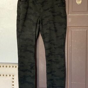 Lee's Camo print dream leggings sz 12